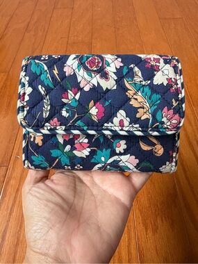 Vera Bradley Harry Potter RFID Compact Wallet